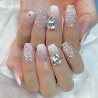ネイル nail salon e'mu💐のネイルデザイン