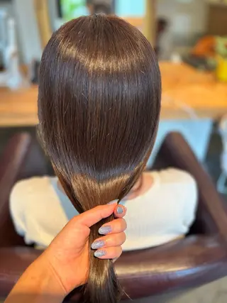 ロング カラー 髪質改善カラー ベージュ🤎YUMEのヘアスタイル