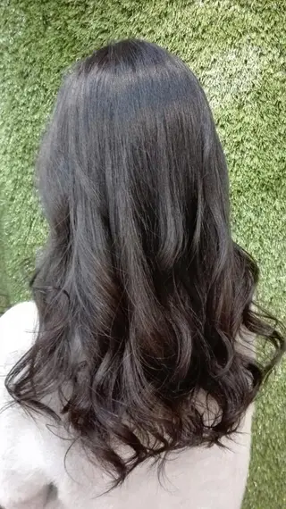 ロング カラー パーマ ヘアアレンジ メンズ キッズ ネイル マツエク・マツパ MEGUMI megumiのヘアスタイル
