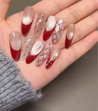 ネイル 周 テイのネイルデザイン
