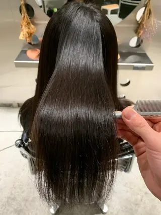 ロング 【お悩み解決のプロ】 ハヤシタクミのヘアスタイル