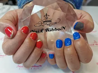ネイル ネイルリボン 受付スタッフのネイルデザイン