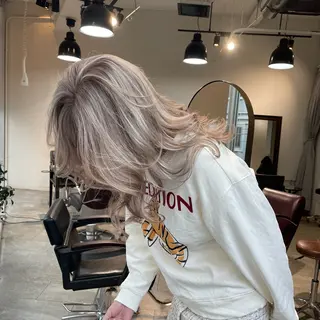 ロング カラー 🤍原宿/ハイトーン みほ🎀໒꒱のヘアスタイル