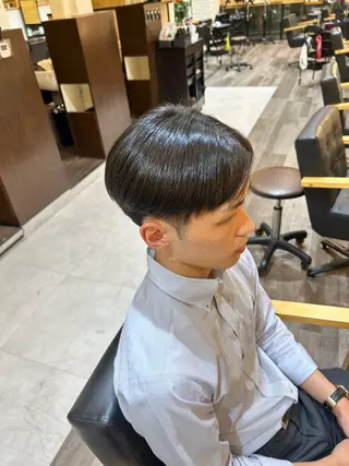 ショート 高野 愛子のヘアスタイル