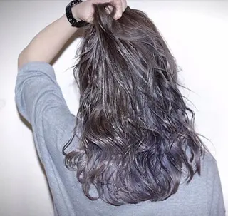 ショート ミディアム カラー ケア剤オタク×海外 ヘア長谷川裕起のヘアスタイル