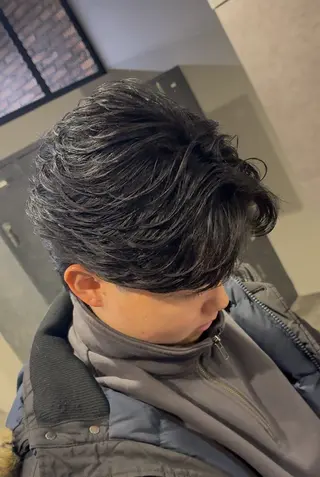 パーマ メンズ センターパート/フェ ザー🔥SHUYAのヘアスタイル