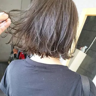 ショート カラー iplus まつげ、眉毛、耳つぼのマツエク・マツパデザイン