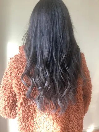 カラー OJIMA YUKAのヘアスタイル
