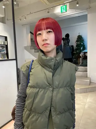 カラー 🎀ボブ＋ハイトーン シュカ👶🏻のヘアスタイル