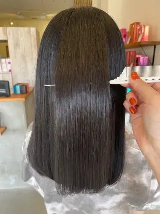 ロング 康本 瑞季のヘアスタイル