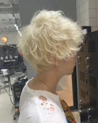 カラー メンズ メンズ専門サロン wokeのヘアスタイル