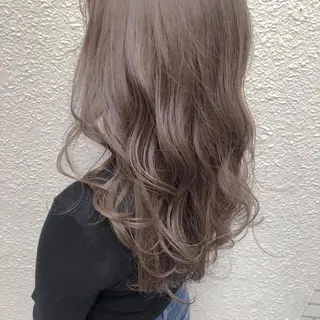セミロング FERIA梅田🖤 透明感カラー🎀のヘアスタイル