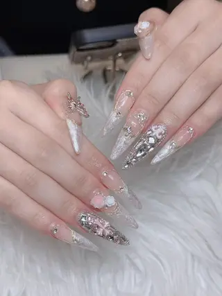 ネイル Lumi Shinokuboのネイルデザイン