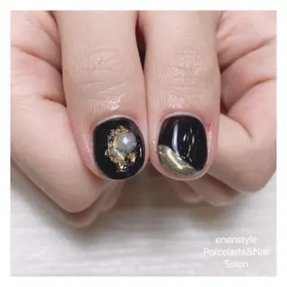 ショート ネイル 👑enen style👑のネイルデザイン
