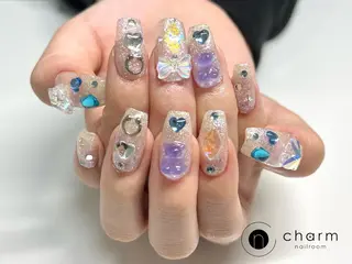 ネイル ネイルルーム チャームのネイルデザイン