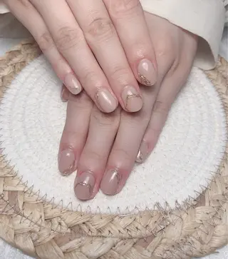 ネイル uu ネイルサロン関内🌼のネイルデザイン