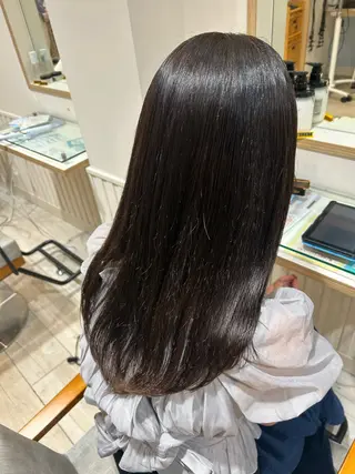セミロング カラー 大川 夏実のヘアスタイル