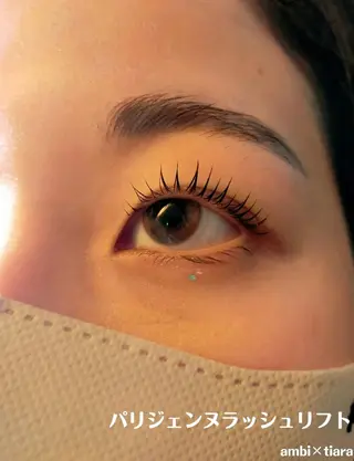 マツエク・マツパ ambi with tiara所属・ambi×tiara NAOKAのマツエク・マツパデザイン