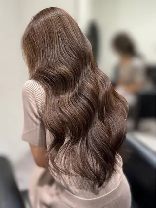 ロング 平田 七海のヘアスタイル