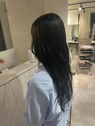 ロング カラー 🩵ハイトーン/ レイヤーYUZU🩵のヘアスタイル