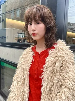 ミディアム パーマ レイヤーカット/ 酸性ストレート梅田のヘアスタイル