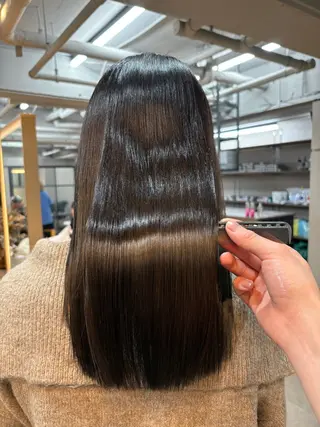 セミロング 💎艶髪／美髪特化 世麗💎のヘアスタイル