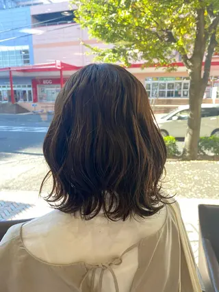 ミディアム カラー 🩰 艶髪美髪 shiori🫧のヘアスタイル