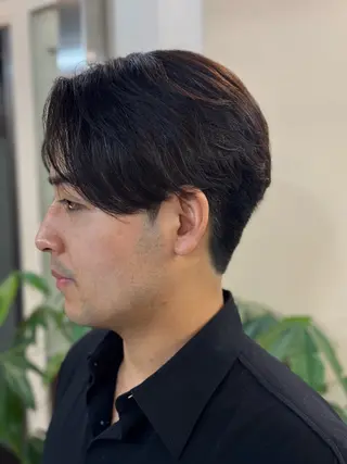 ショート パーマ メンズ メンズ職人/センター パート/富沢真斗のヘアスタイル