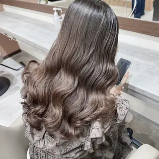 ロング パーマ ももな/レイヤー/ ベージュカラー/駒沢のヘアスタイル