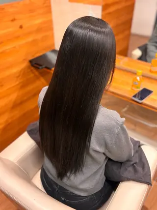 ロング カラー 高橋 杏梓のヘアスタイル