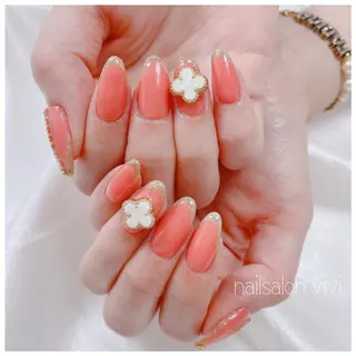 ネイル ＶＩＶＩ nailsalonのネイルデザイン