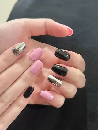 ネイル RAFFINE haru🦋🩵のネイルデザイン