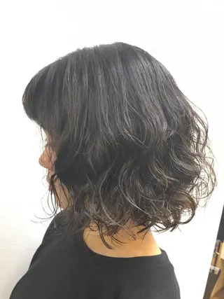 ショート カラー パーマ ヘアアレンジ メンズ キッズ ネイル マツエク・マツパ SHIORI💜口コ ミNo.1艶カラーのヘアスタイル