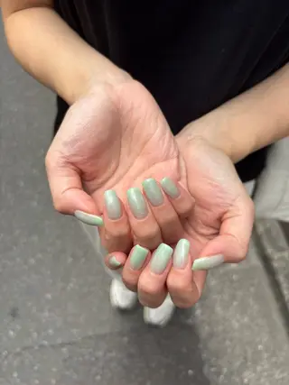 ネイル シンプリーワン 渋谷店🪄MOENAのネイルデザイン