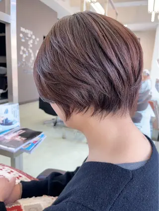 ショート カラー 新井優馬｜縮毛矯正/ 地毛風ストレートのヘアスタイル