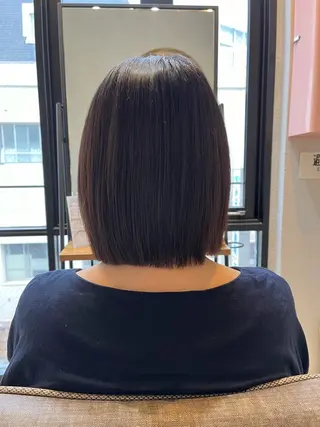 ショート newi大分/ 磯部栞里／艶感カラーのヘアスタイル