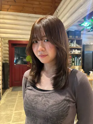 セミロング カラー 似合わせレイヤー/ Wカラー🧸こころのヘアスタイル