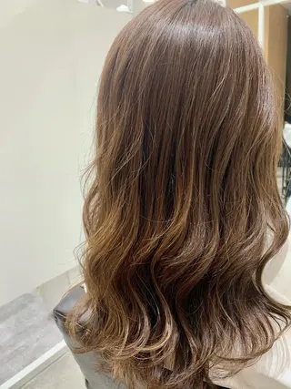 ロング カラー Adachi Fujikoのヘアスタイル