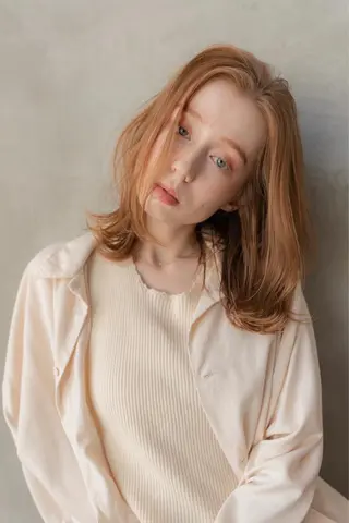 ミディアム カラー 10月限定モニター 髪質改善美髪矯正のヘアスタイル