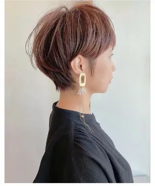 ショート カラー LOOP 佐藤のヘアスタイル