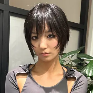 ショート マエダルイ🌐 レイヤースタイルのヘアスタイル