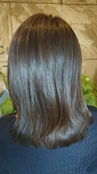 ミディアム 清水 旭美のヘアスタイル