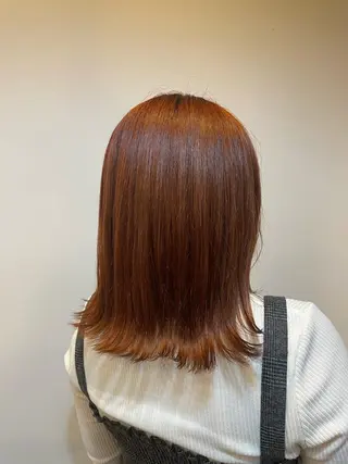 カラー 手塚 由佳のヘアスタイル