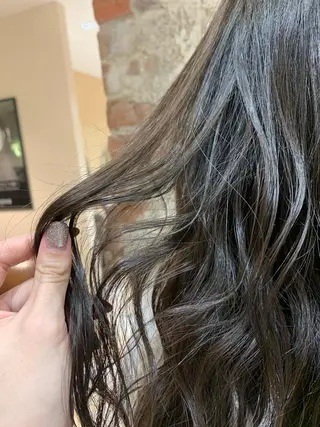 ロング カラー 美髪ヘッドスパ🫧 西山紗奈江💆‍♀️のヘアスタイル