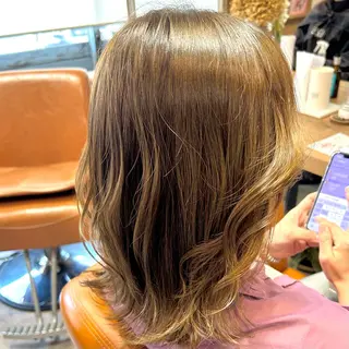 ミディアム カラー HARE nene🐿🍡のヘアスタイル