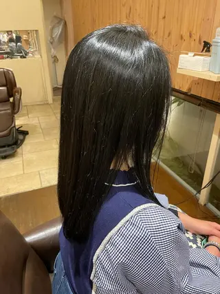 ロング カラー 横野 朱音のヘアスタイル