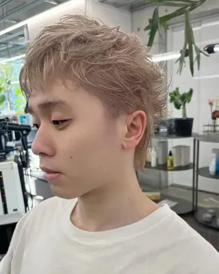 ショート カラー メンズ ダブルカラー/ ケアブリーチ/クニトのヘアスタイル