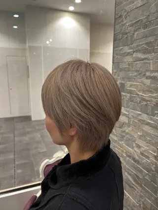 ショート 梅田美容室/ ウルフカットのヘアスタイル