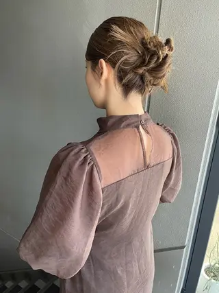 ヘアアレンジ 💓パーマ，💗 レイヤーカットのヘアスタイル