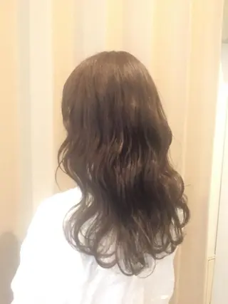 セミロング カラー Zina SAKIのヘアスタイル